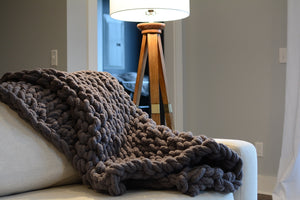 Chunky Knit Blanket in Dark Gray
