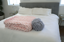 Load image into Gallery viewer, DIY Chunky Pillow Puff