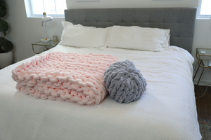 DIY Chunky Pillow Puff