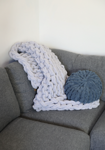 DIY Chunky Pillow Puff