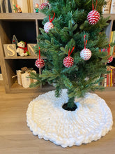Load image into Gallery viewer, Christmas Tree Skirt